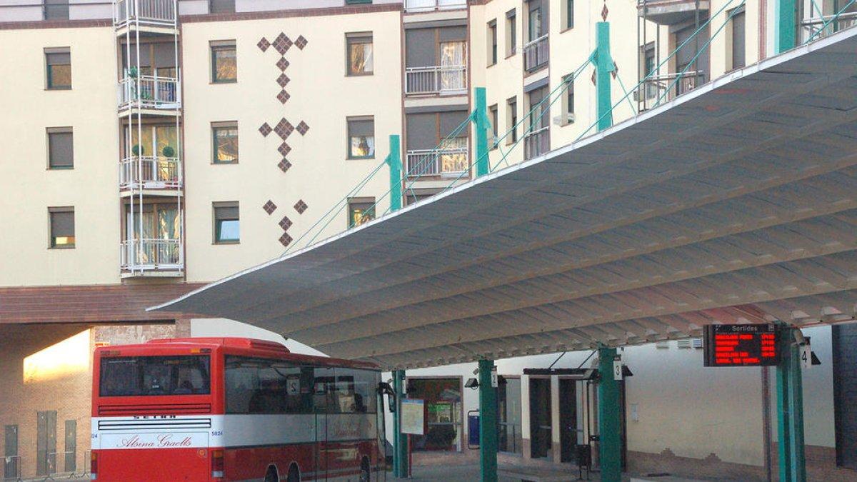 Proposen que les línies d'autobús entre Andorra i Barcelona parin a la Seu d'Urgell