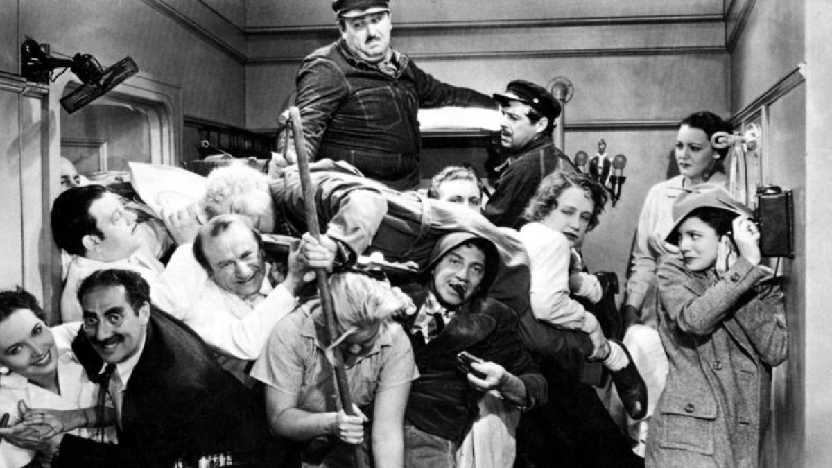 La falta d'entesa al grup mixt i la nova llei de Funció Pública, als set tuits