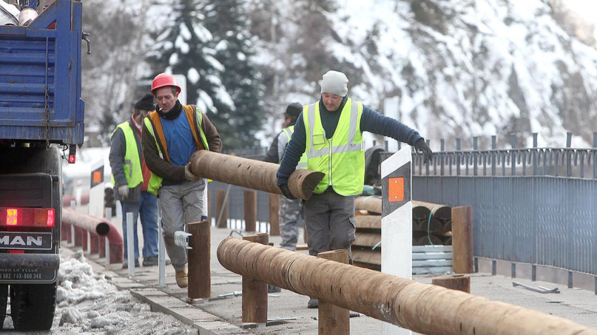 Les tanques de seguretat de la xarxa viària seran de fusta