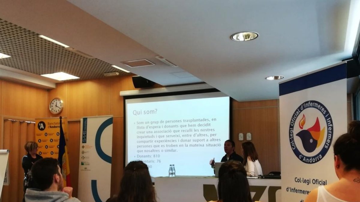 El col·lectiu d'infermeria considera que està mal pagat