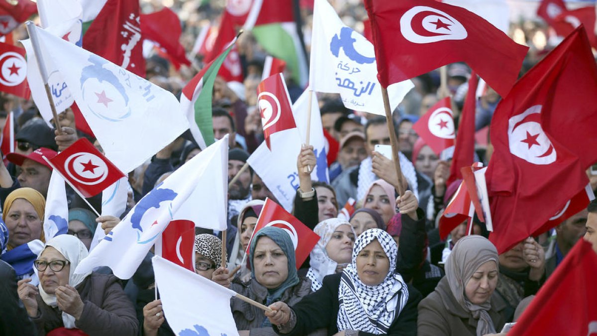 La societat tunisiana, dividida en el setè aniversari de la revolució