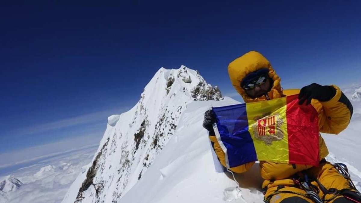 Domi Trastoy corona el sisè cim més alt del planeta
