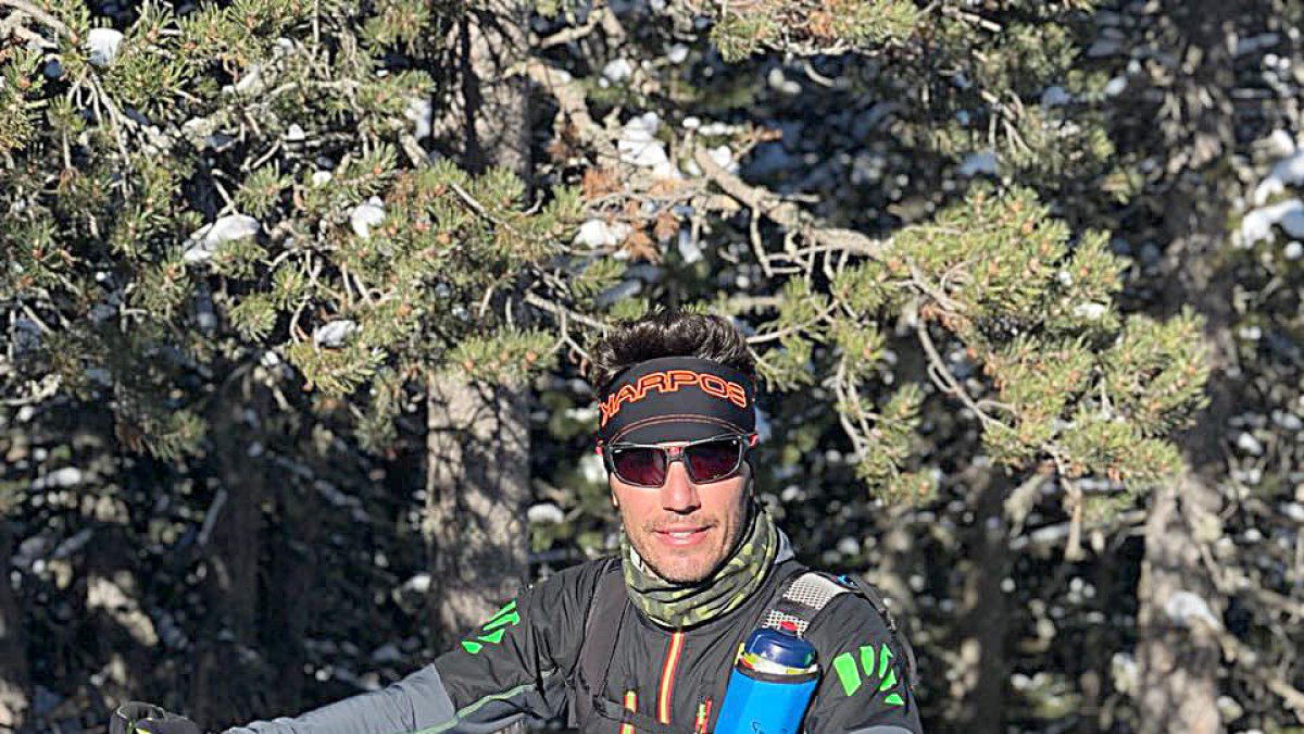 Gaudeix de l'esquí de muntanya quan deixa la bicicleta aparcada