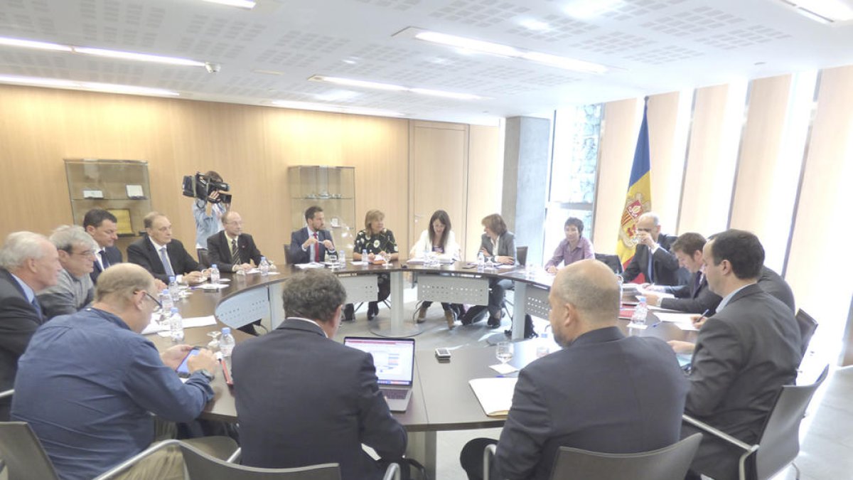 Escaldes i Encamp minimitzen l'impacte de la sentència del TC