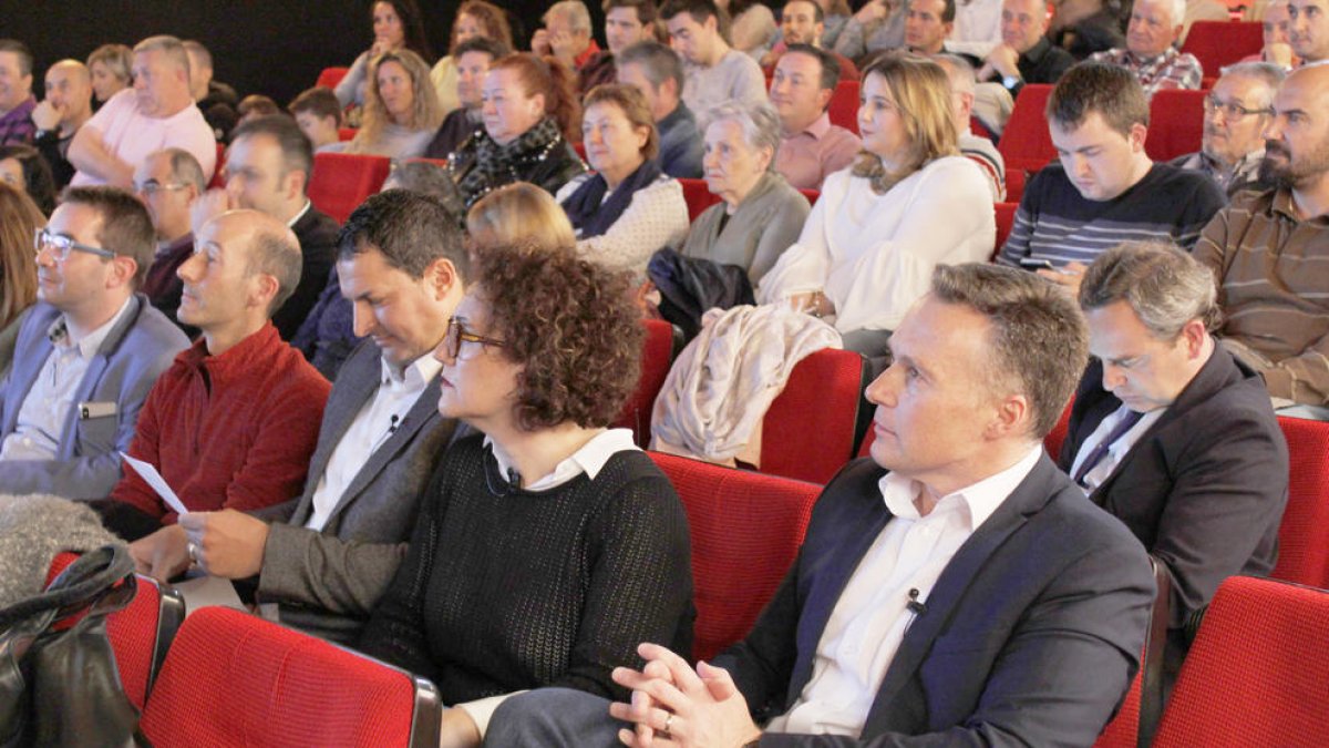 L'A afirma que no renunciarà als seus principis polítics per pactar amb el PS