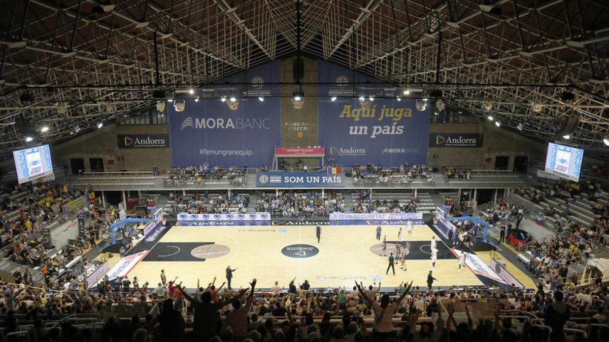 Duel clau per seguir mirant amunt