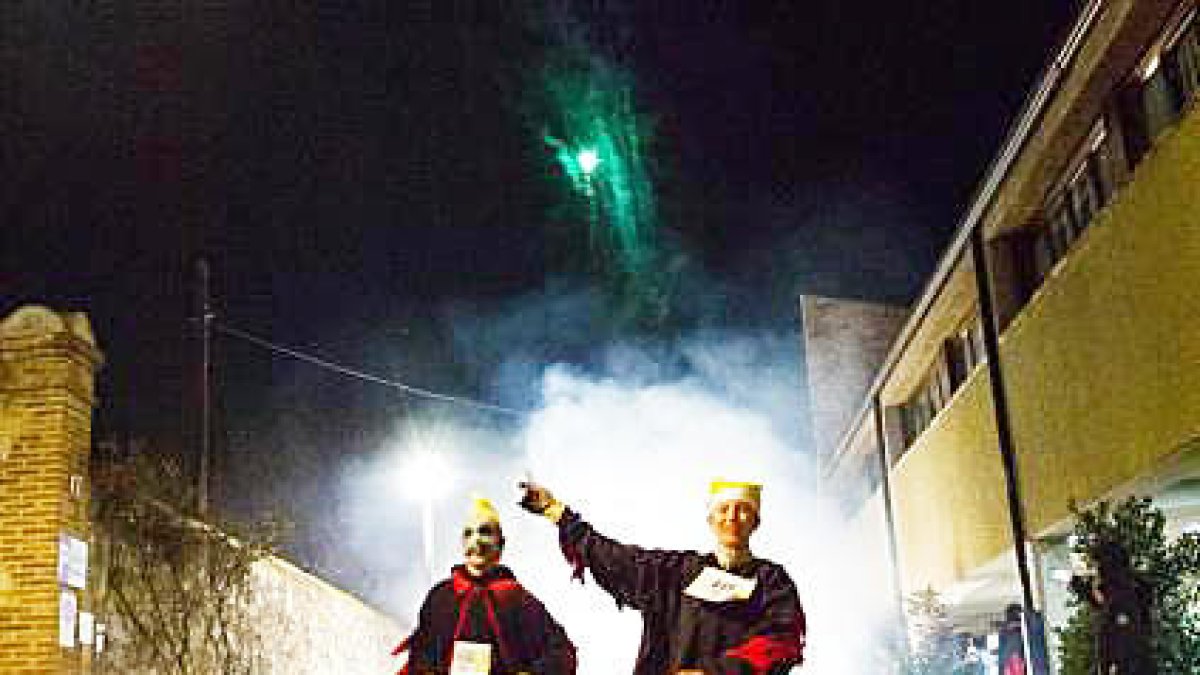 La colla de diables de l'Alt Urgell celebra els 25 anys