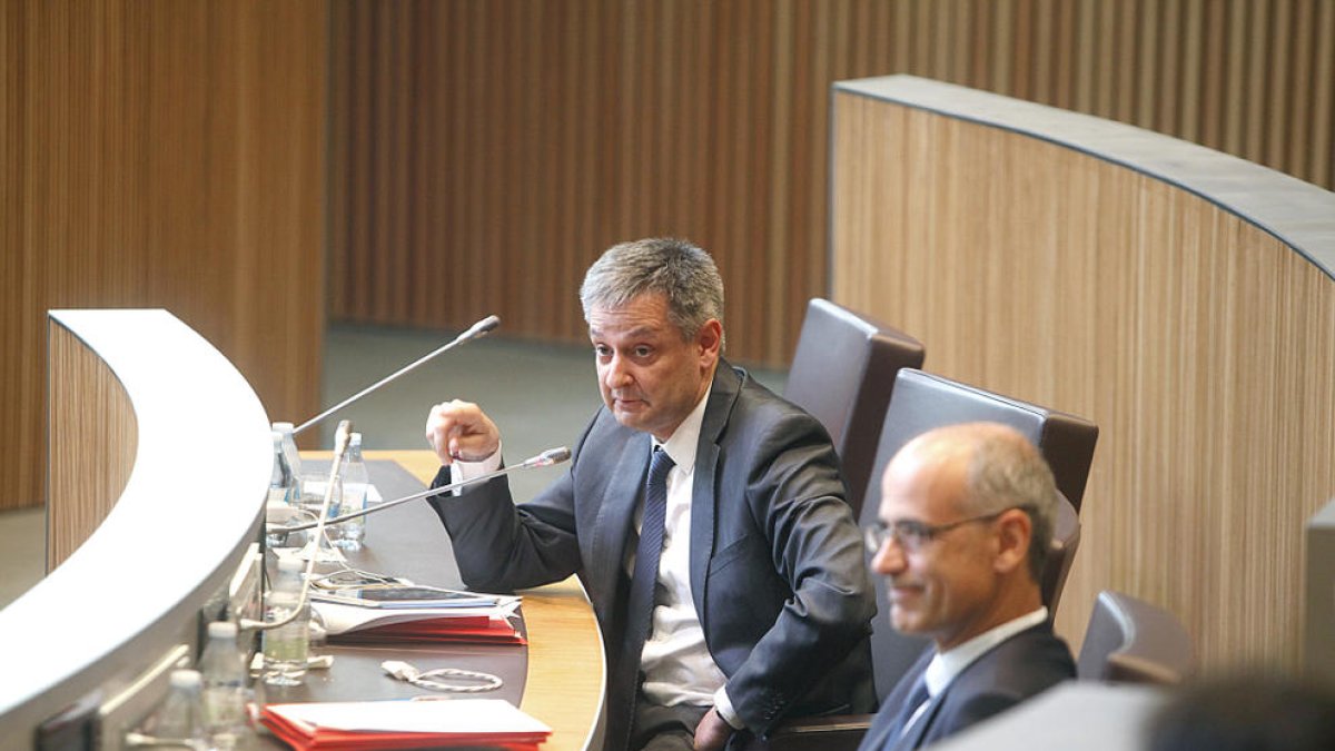 Saboya es planteja deixar el Govern per falta de suport