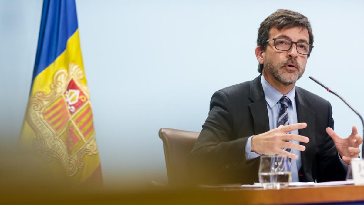 Govern proposa repartir a parts iguals la partida tombada pel TC