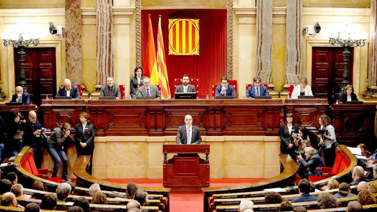 El Parlament rebutja la investidura de Turull per l'abstenció de la CUP