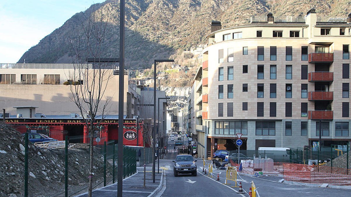 Els cotxes ja poden circular per la prolongació de Sant Antoni