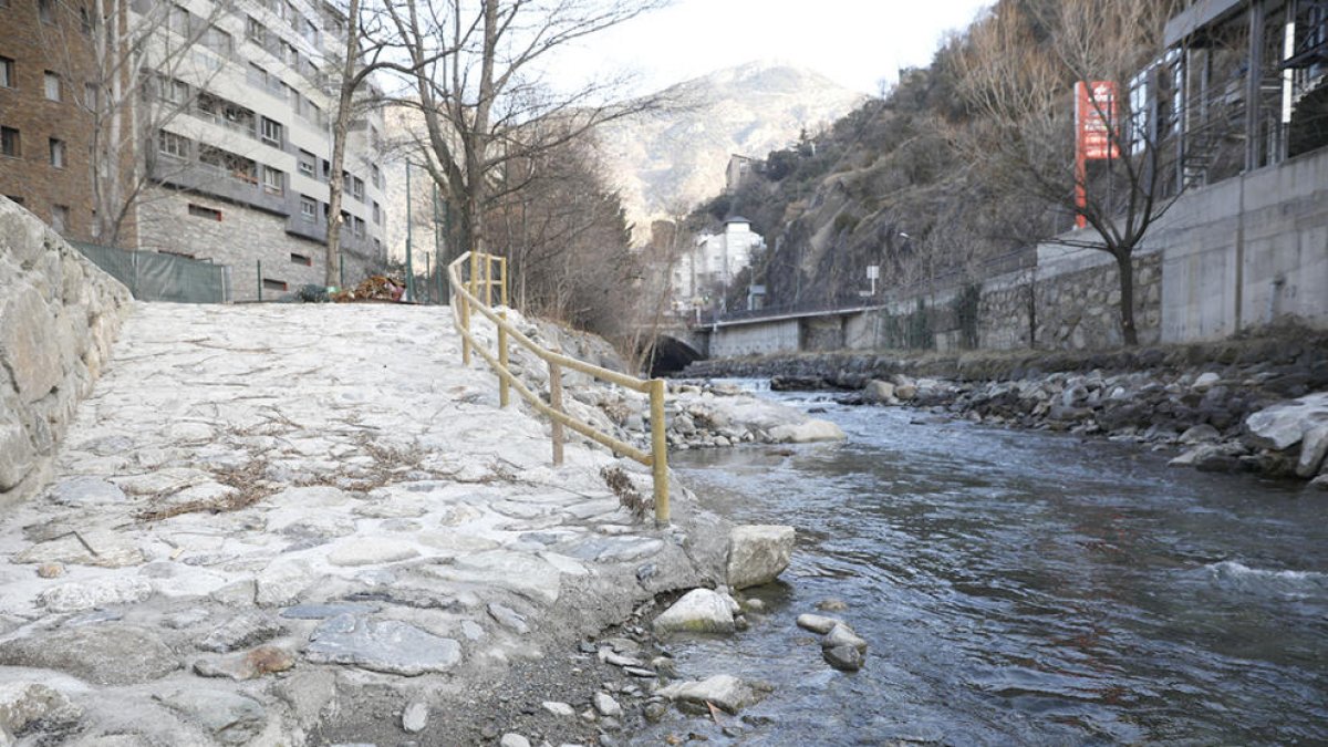 El comú reconeix al grup Rocafort les dificultats del projecte del ràfting