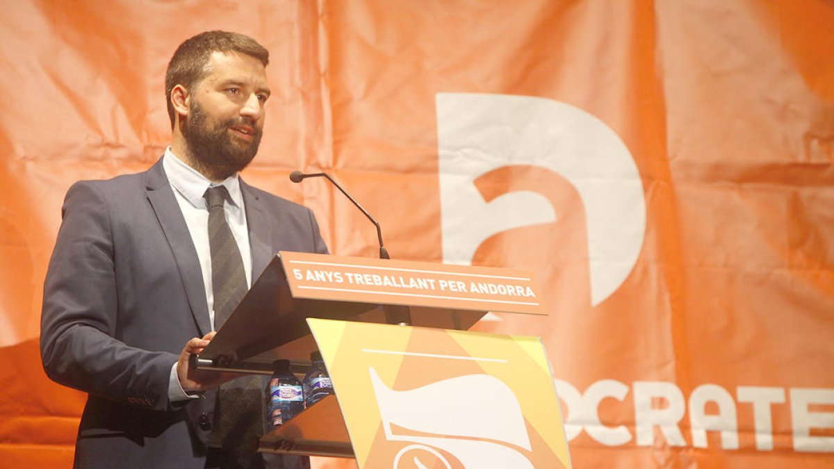 “El 70% de funcionaris que no va fer vaga deu voler dir alguna cosa”