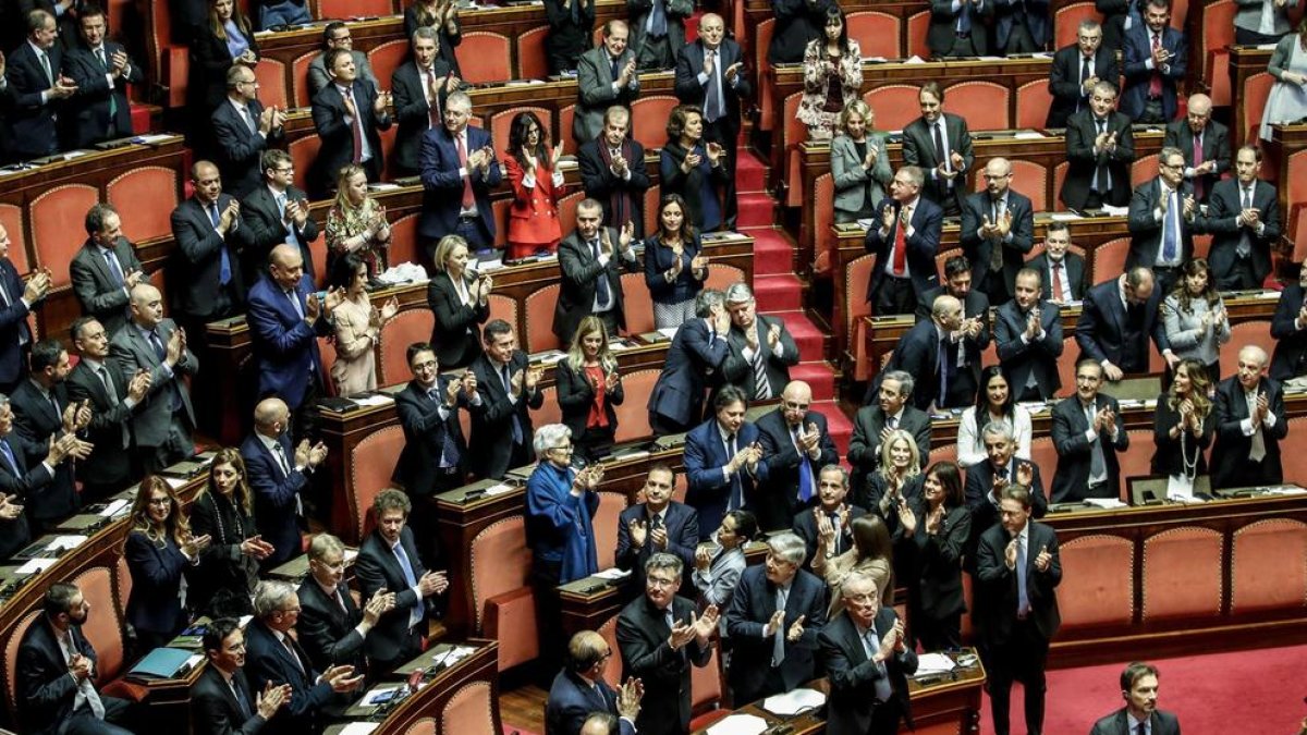 M5 i FI presidiran les cambres del Parlament