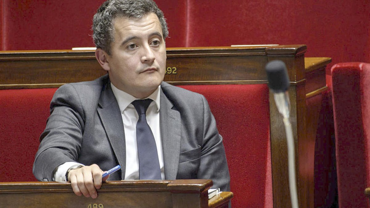 Acusat de violació un ministre de Macron