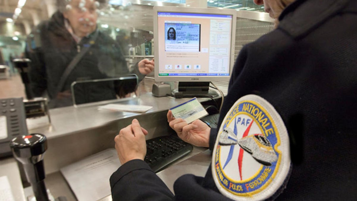 Una societat d'Andorra va facilitar l'accés il·lícit de xinesos a França