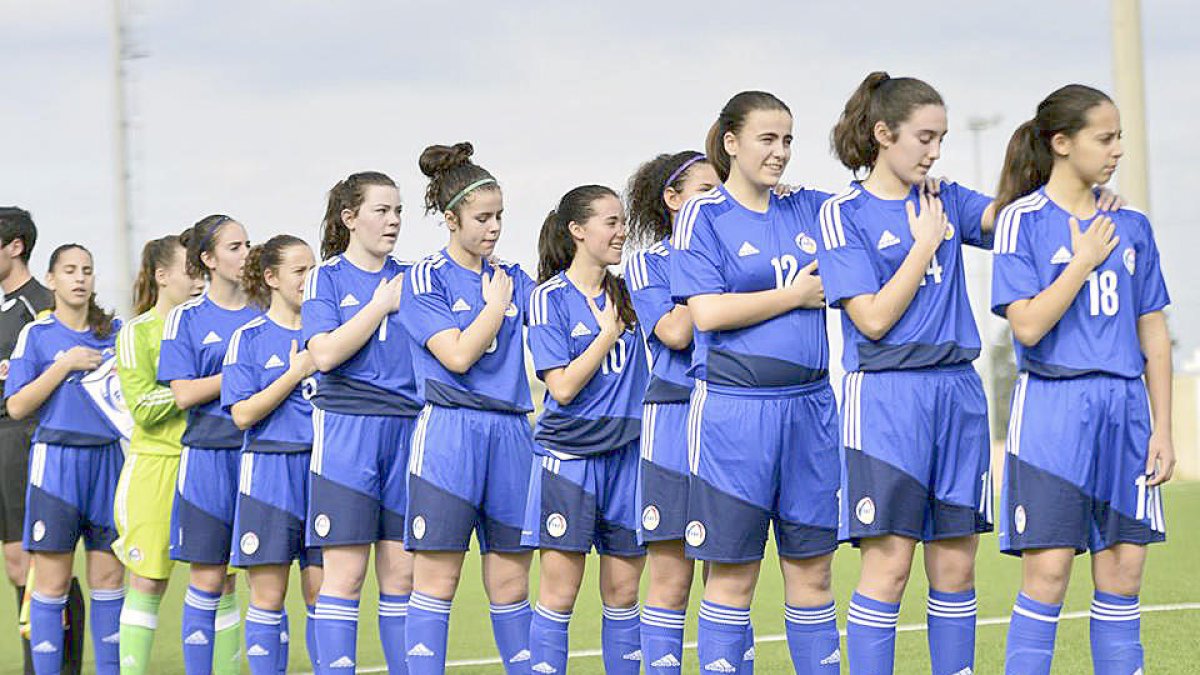 Dos errors condemnen la sub-16 a l'estrena en el torneig de desenvolupament