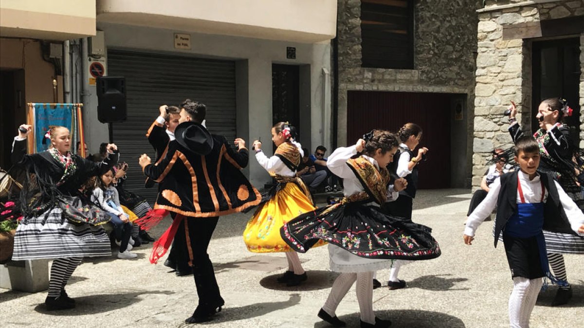 La festa de Casa Extremadura aplega 200 persones