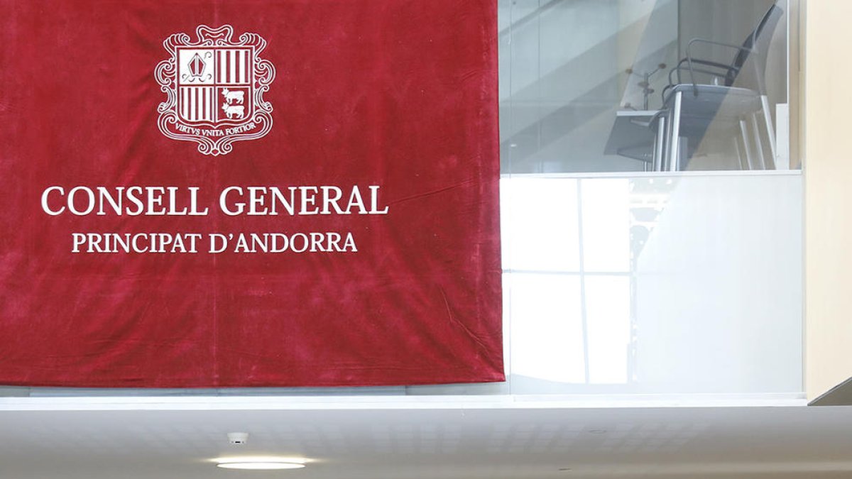 L'oposició insta Govern a aturar la reforma