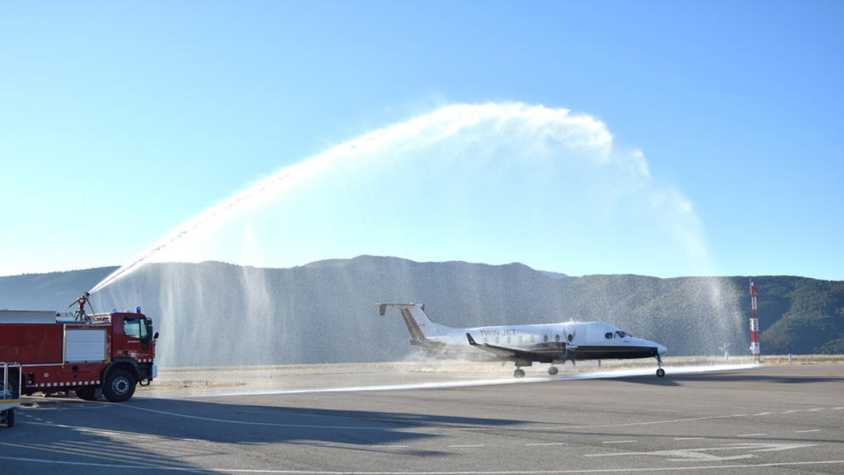 Viatges Regina descarta nous vols a la Seu si 
no es pot operar amb sistema GPS