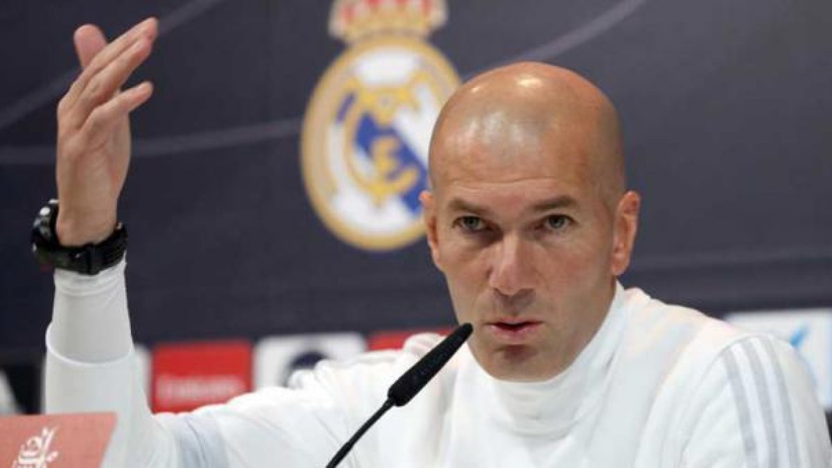Zidane no vol llençar la tovallola