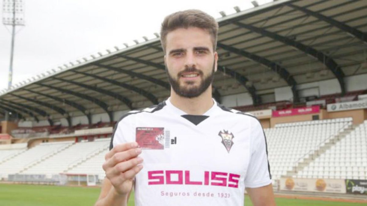 Pelayo Novo segueix a l'UCI “estable tot 
i la gravetat”