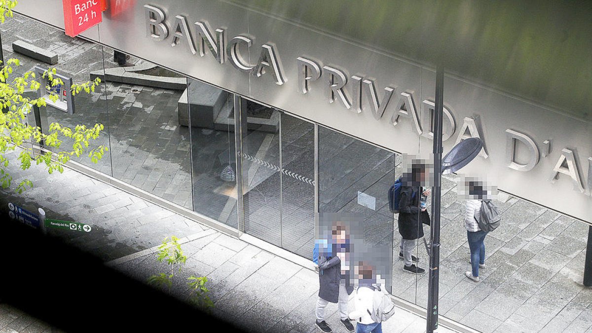 Tres directius de l'empresa de petroli de Veneçuela haurien tingut comptes a BPA