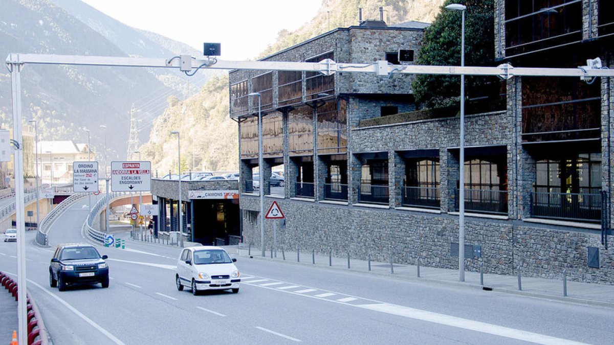 Entren en funcionament tres nous radars de velocitat