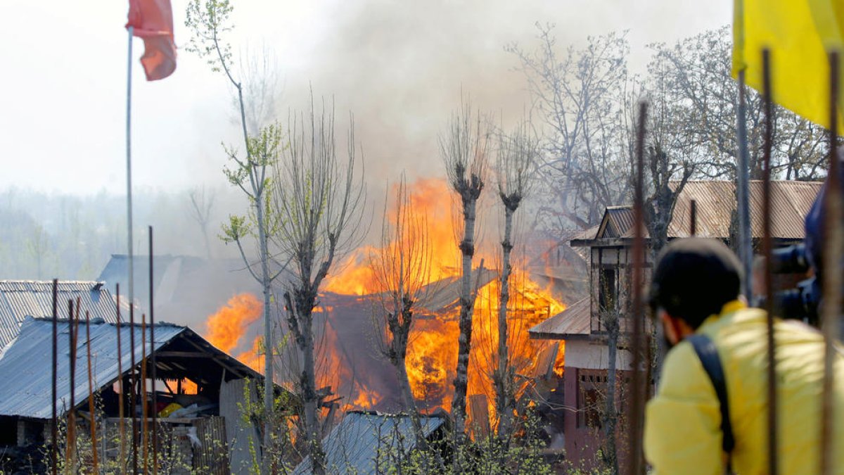 Protestes a l'Índia causen 20 morts i desenes de ferits