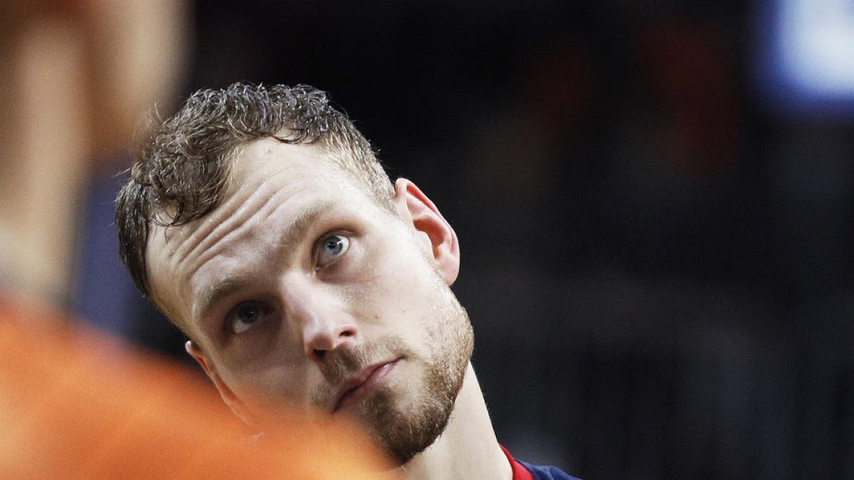 Nou èxode d'internacionals al MoraBanc