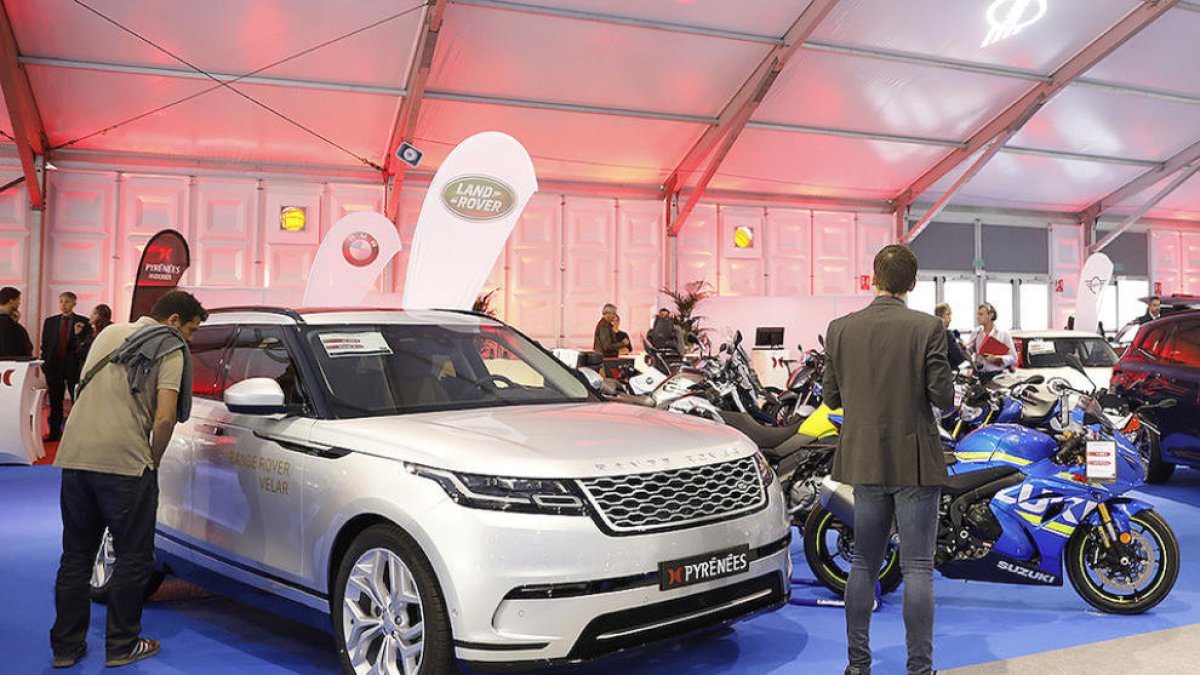 Cauen un 14,6% les matriculacions de turismes i se situen en 270 al març