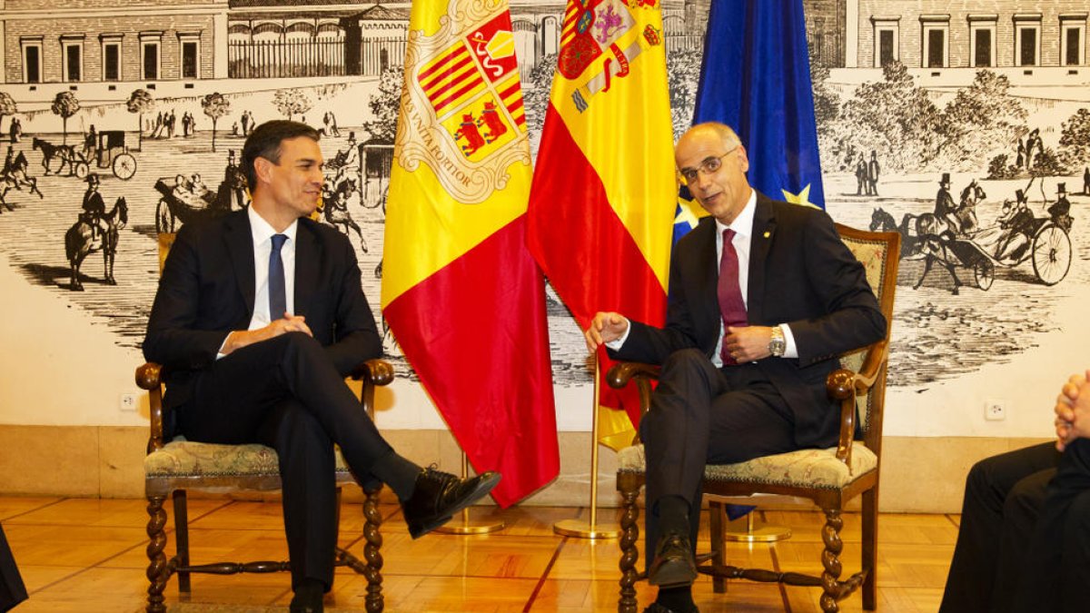 Sánchez dona suport a l'acord d'associació