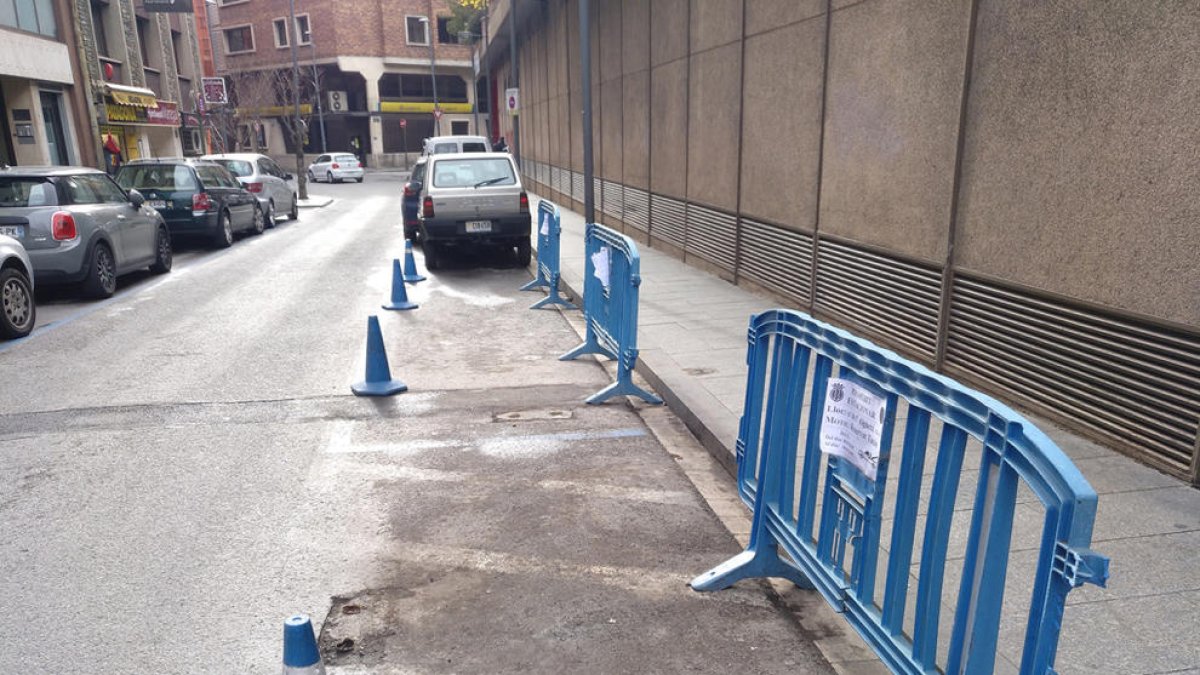 Trasllat de les parades de taxi per les obres de Meritxell