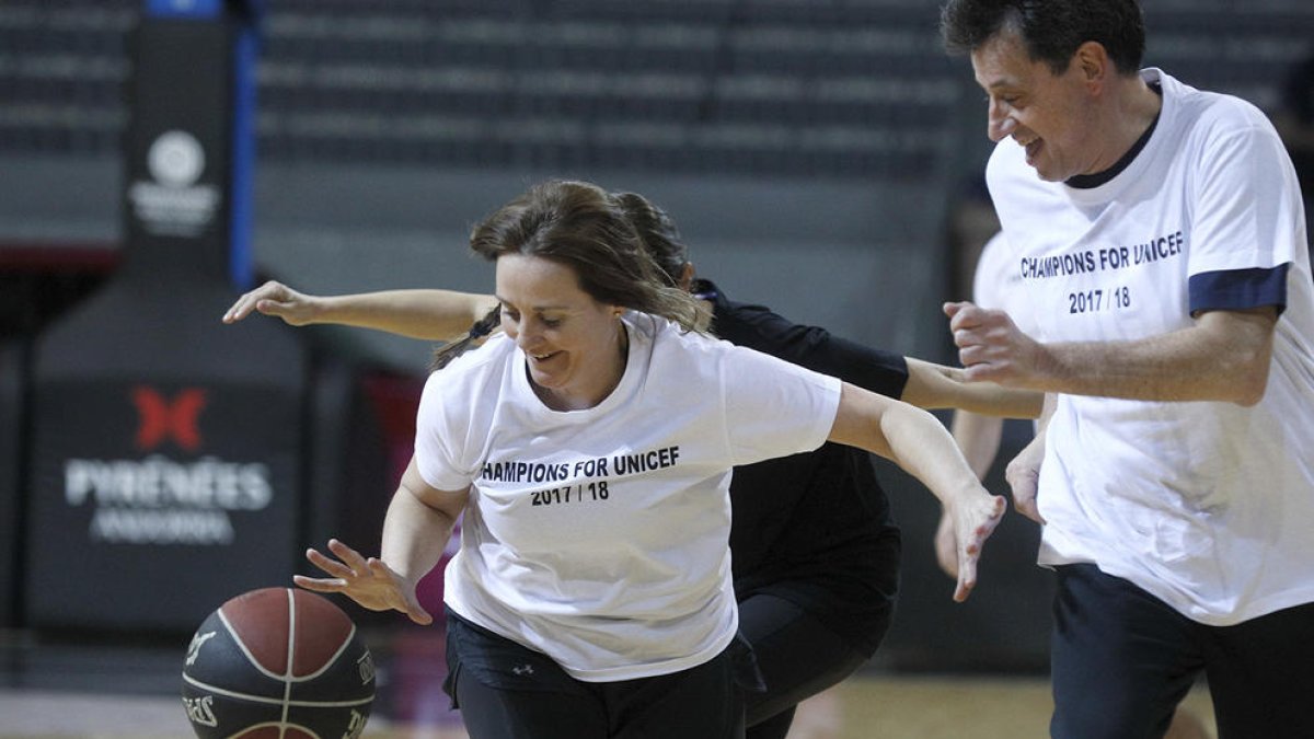 La compra d'Aigües d'Arinsal i les negociacions de la vaga de funcionaris, als set tuits