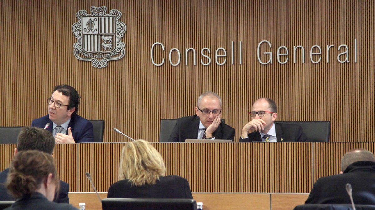 Alerta per la caiguda del turisme de compres