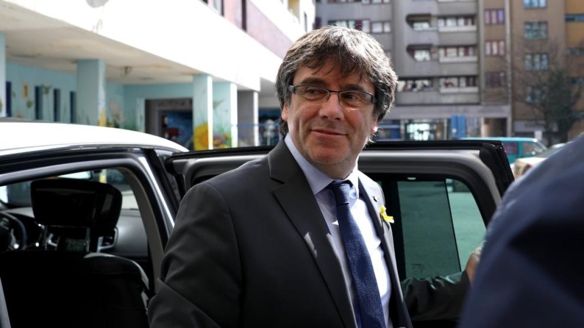 Puigdemont demana que es respecti el dret de Jordi Sànchez a ser investit