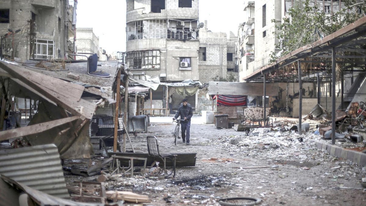 Almenys 70 persones moren a Síria per un atac amb armes químiques