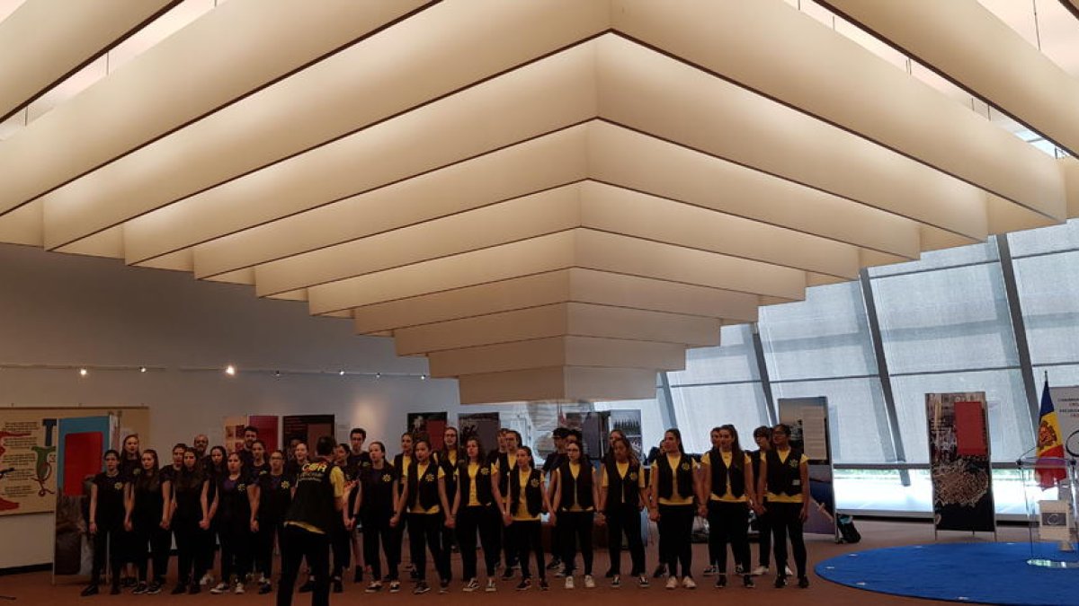 Els alumnes de l'Escola Andorrana d'Encamp visiten institucions europees a Estrasburg