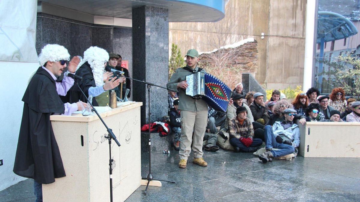 Judici a les retallades