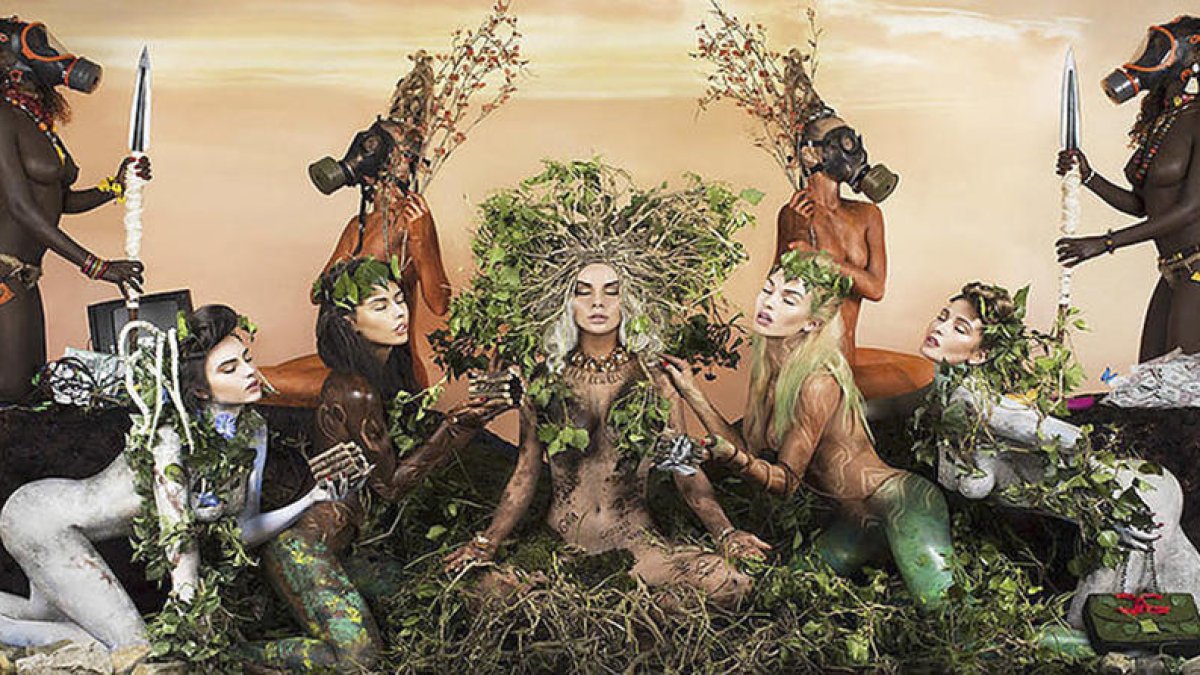 El davanter uruguaià, Luis Suárez, ahir protestant.