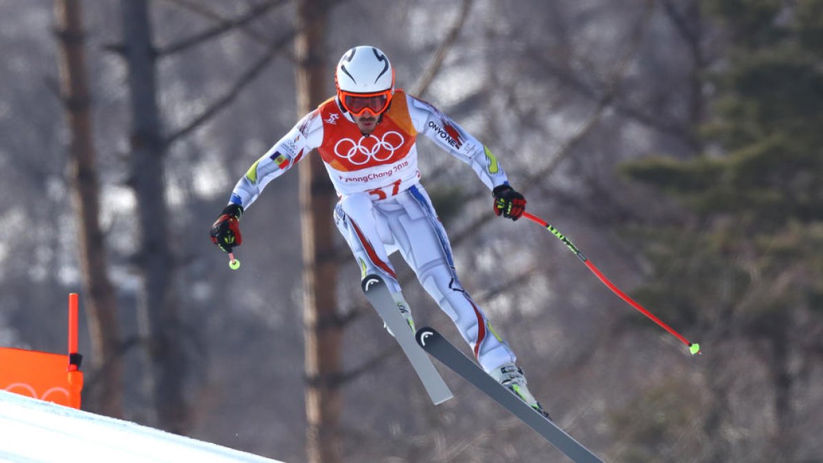 La caiguda d'un rival arrossega Lluís Marín