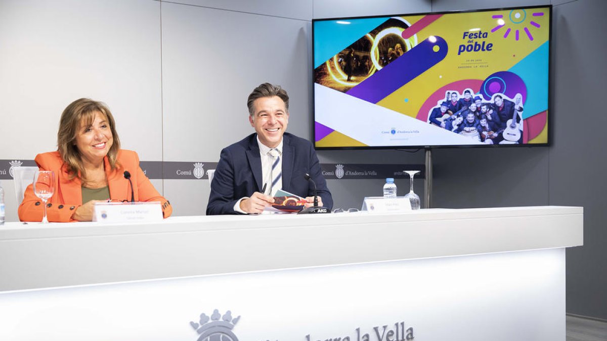 La rumba catalana i un castell de focs centraran la Festa del Poble