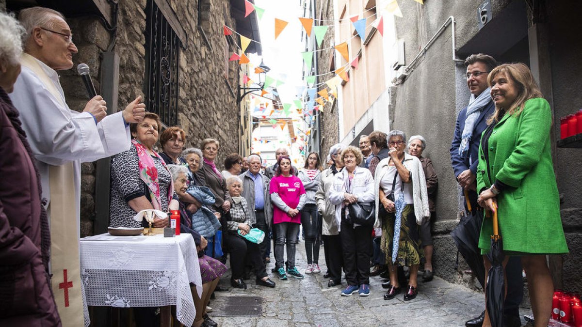 Marsol anuncia que es reformarà el paviment del carrer del Puial