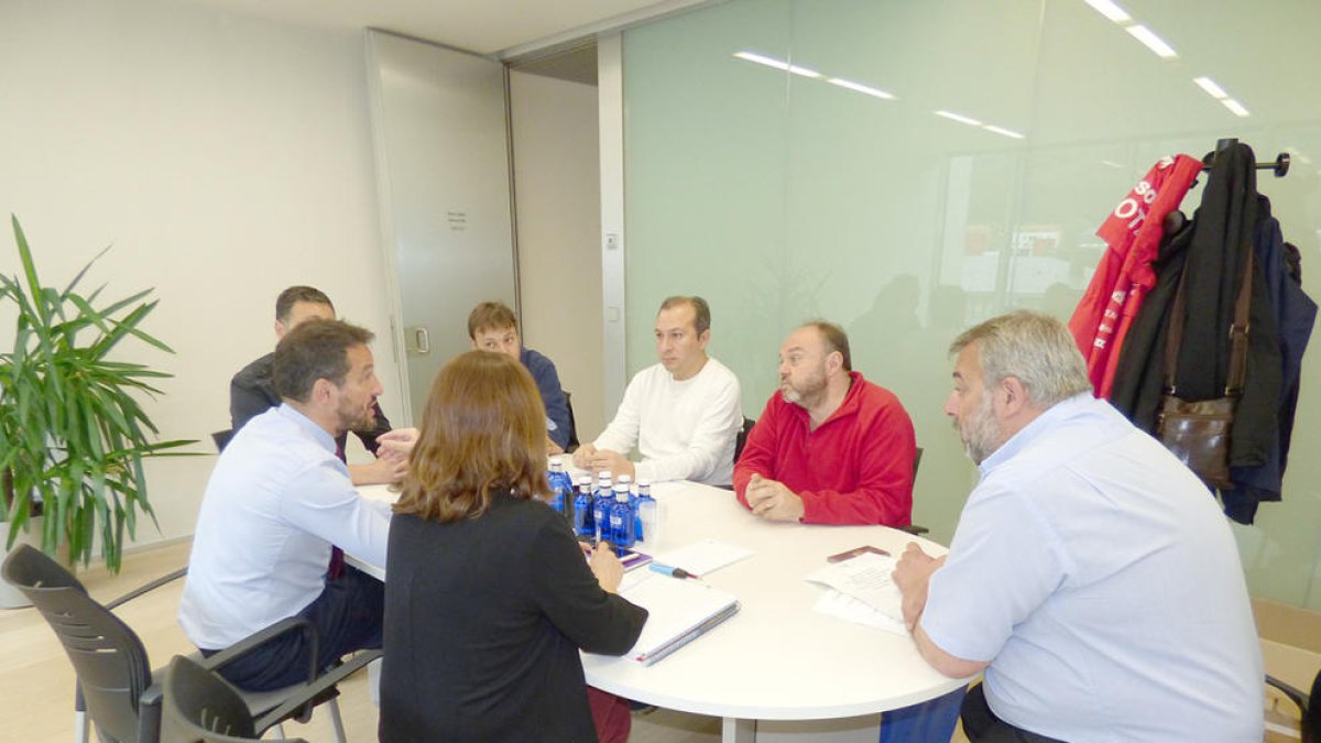 Esmenes a la totalitat de Liberals i el PS a la reforma funcionarial