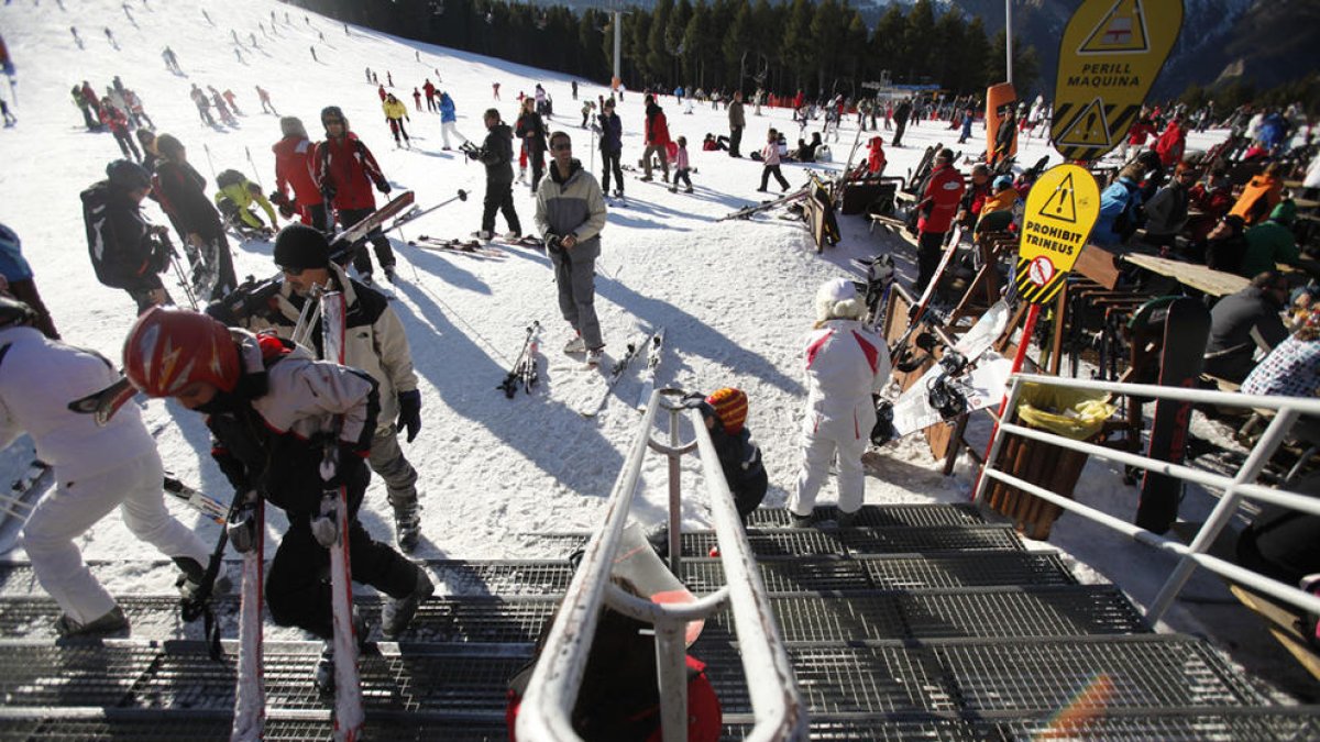 Un turista francès perd la vida mentre esquiava a Pal