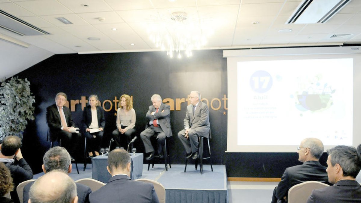 Aposta per cooperar amb França en matèria d'energia