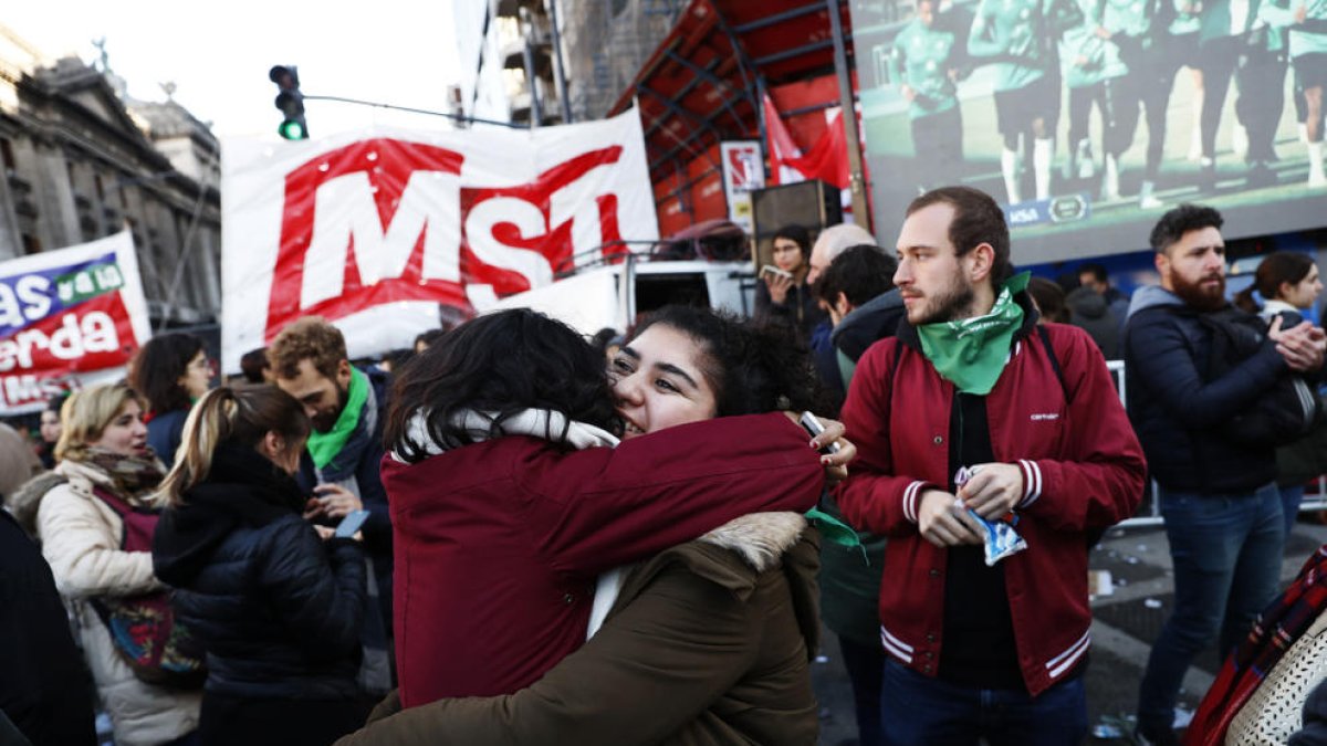 Primer pas d'Argentina per despenalitzar l'avortament