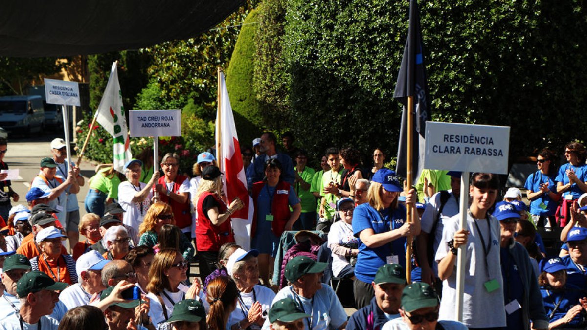Prop de 200  padrins celebren a la Seu una diada esportiva