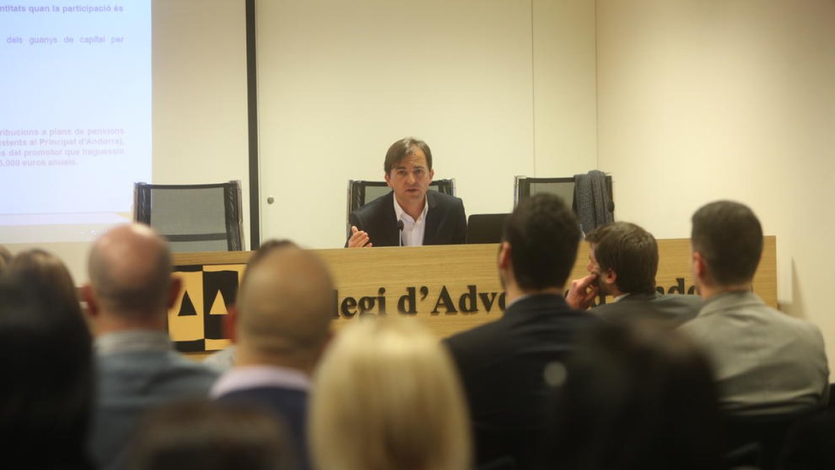 Un 30% de residents fiscals espanyols no ha regularitzat la seva situació