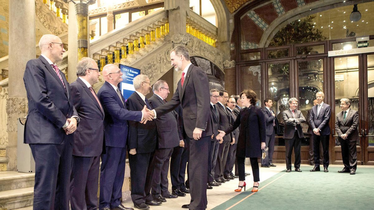 Concentracions de rebuig i de suport a Felip VI a Barcelona